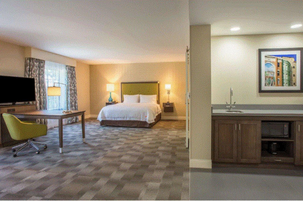 Hampton Inn & Suites Yonkers - Westchester Екстериор снимка