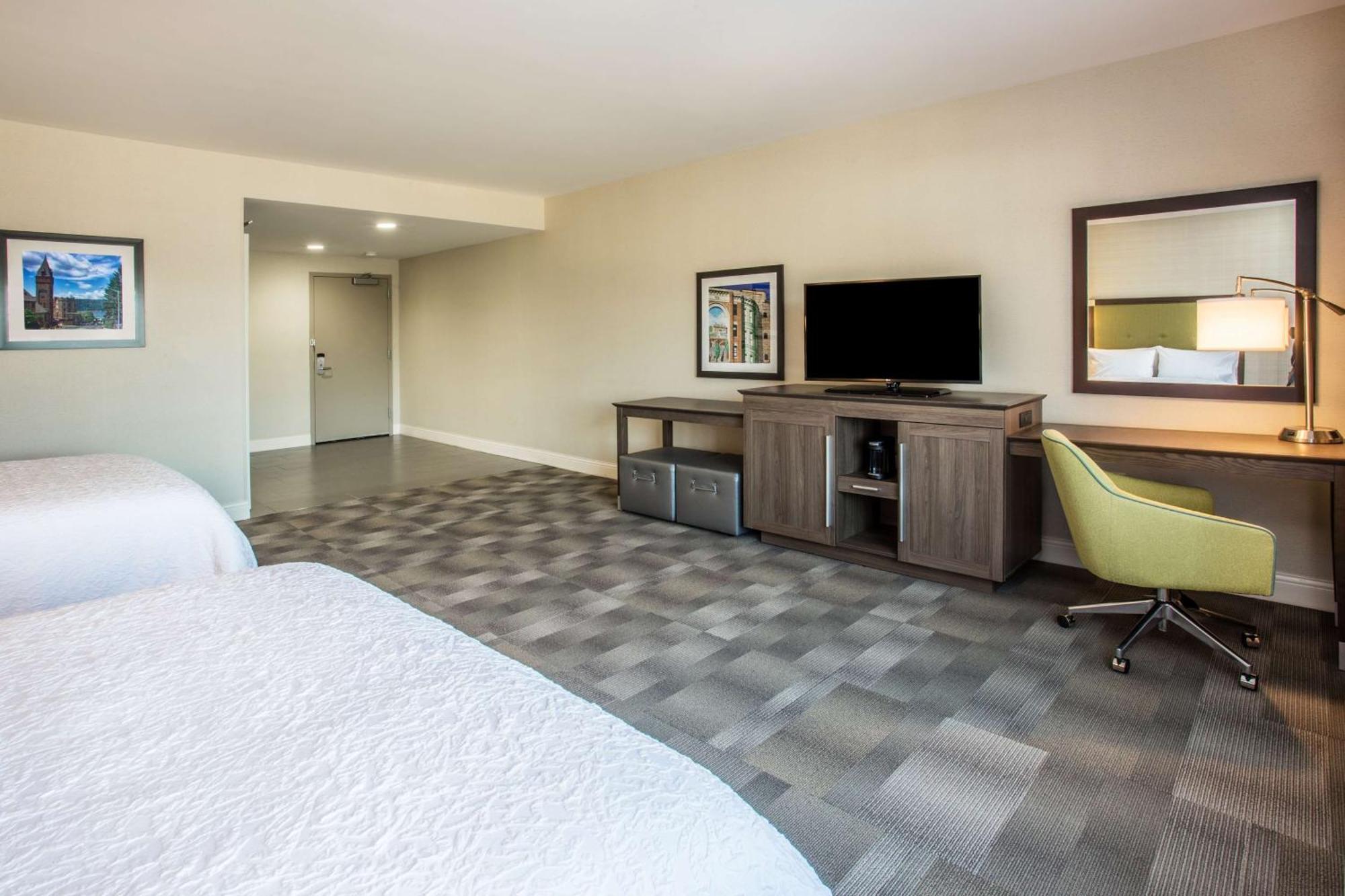 Hampton Inn & Suites Yonkers - Westchester Екстериор снимка