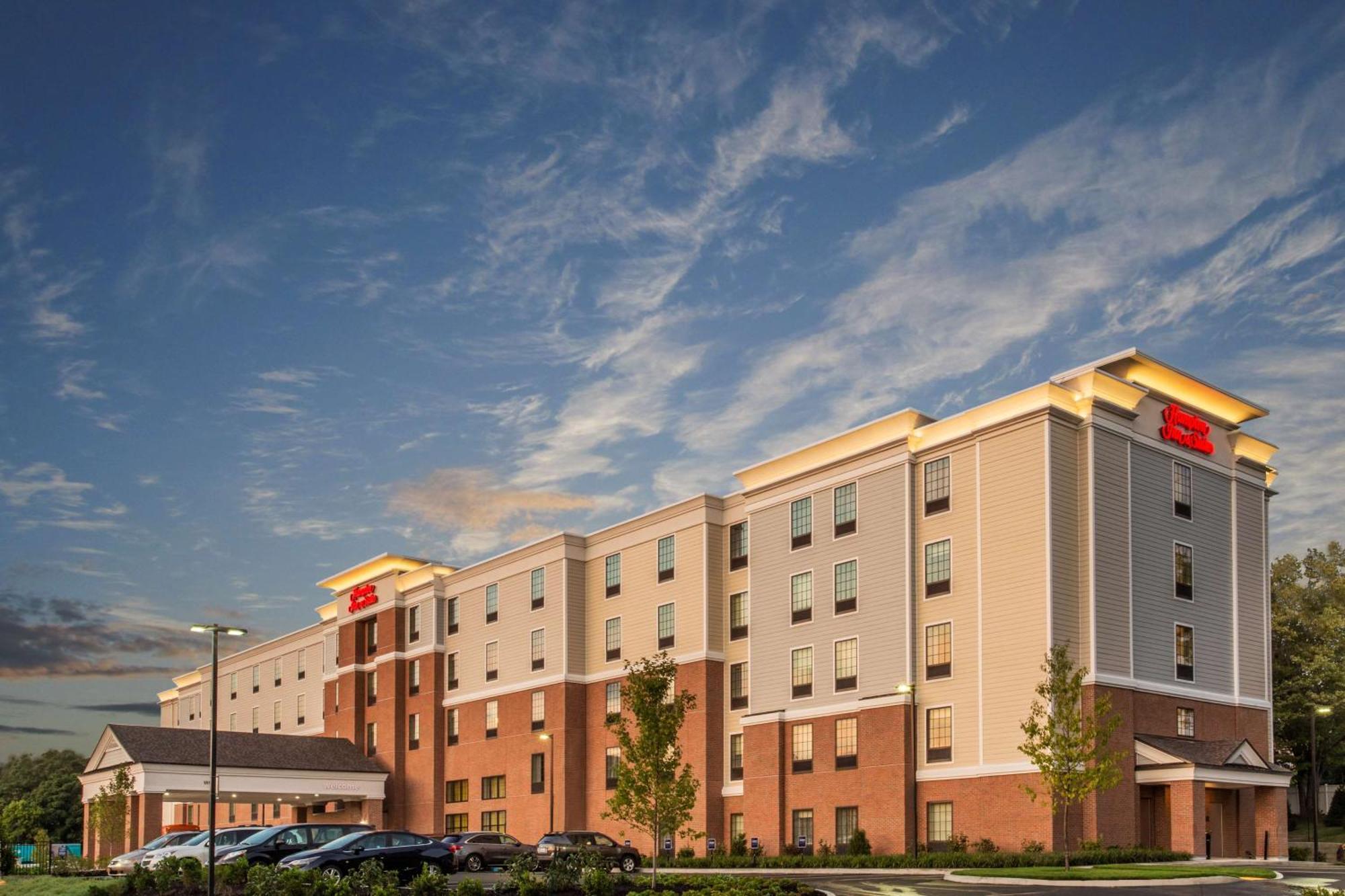 Hampton Inn & Suites Yonkers - Westchester Екстериор снимка