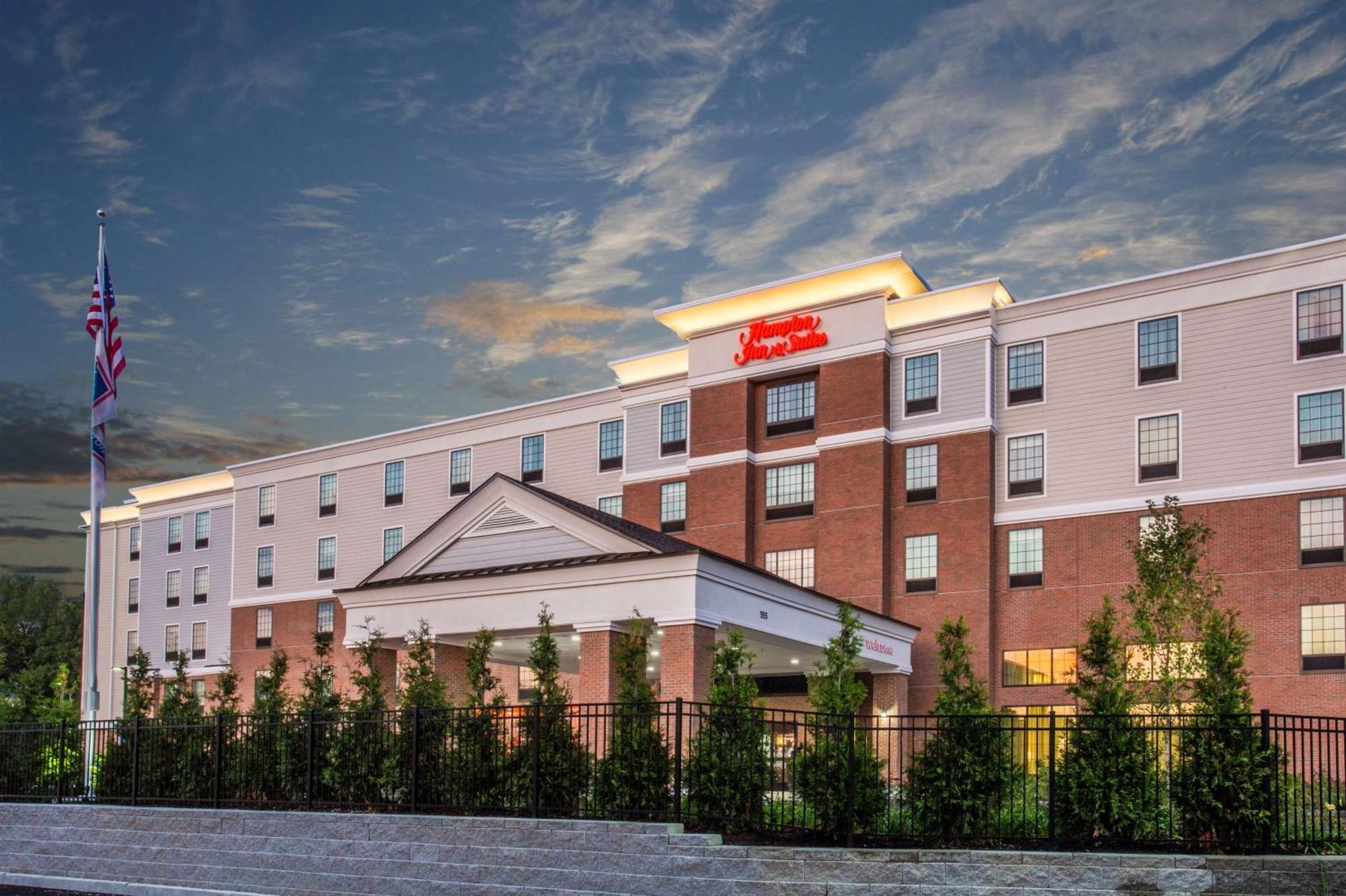Hampton Inn & Suites Yonkers - Westchester Екстериор снимка