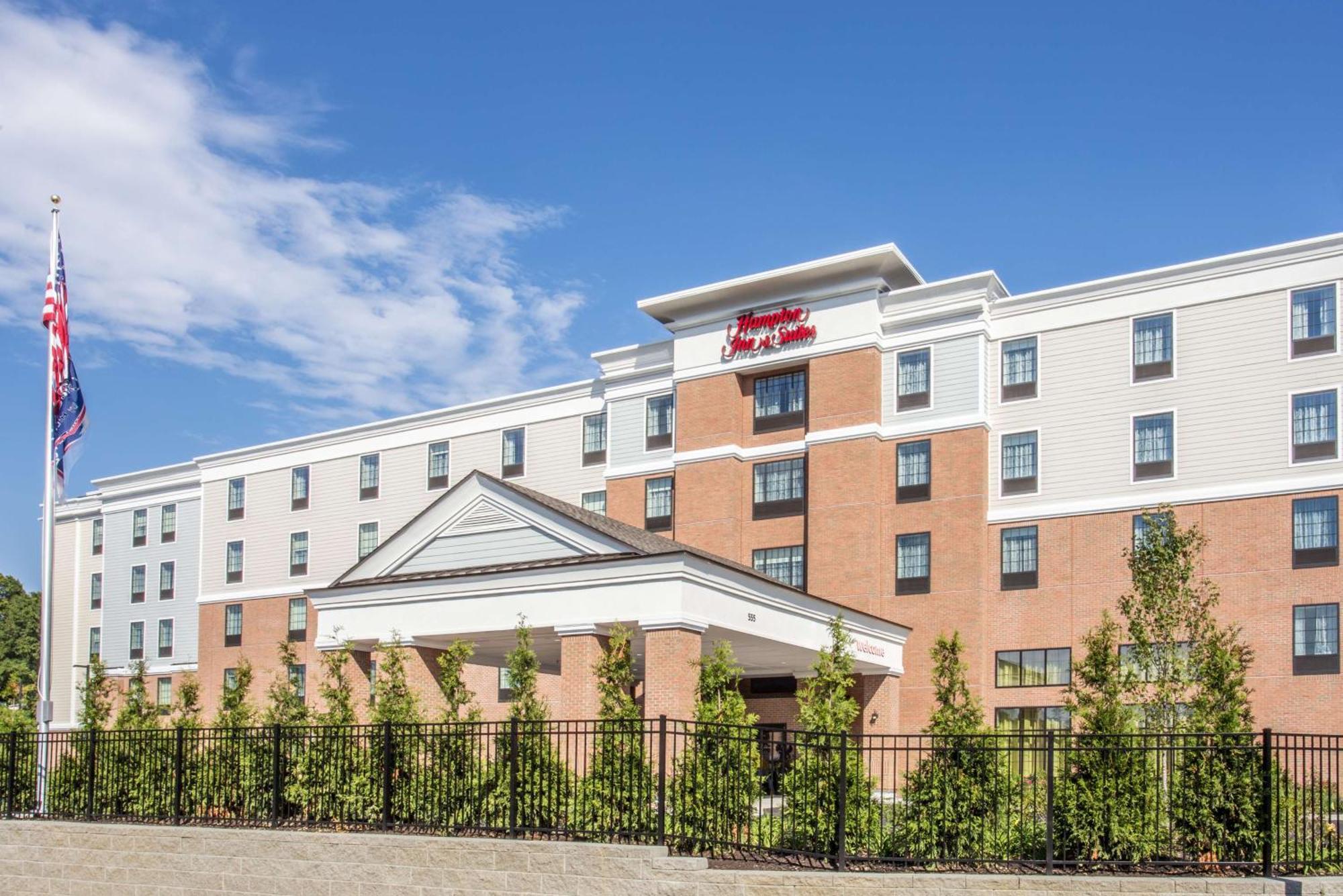 Hampton Inn & Suites Yonkers - Westchester Екстериор снимка
