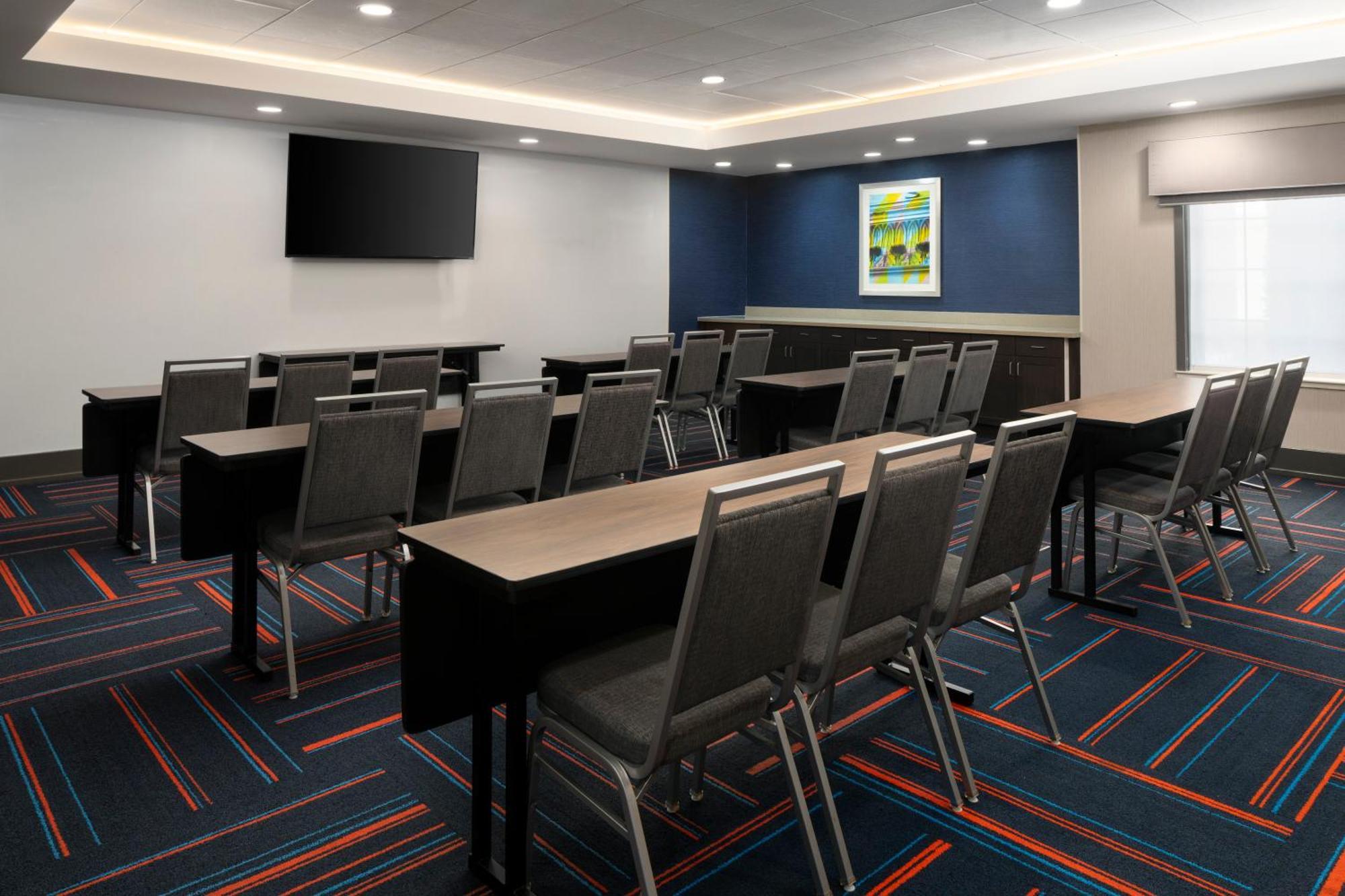 Hampton Inn & Suites Yonkers - Westchester Екстериор снимка