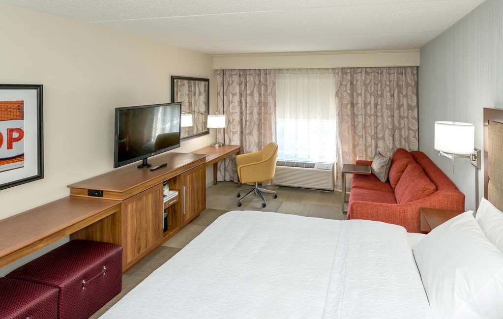 Hampton Inn & Suites Yonkers - Westchester Стая снимка